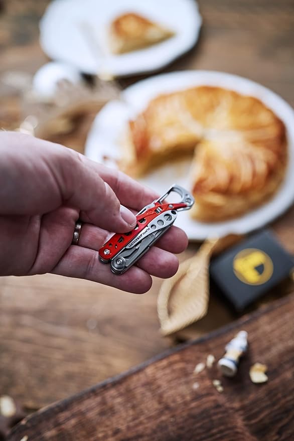 LEATHERMAN, Style PS Keychain Multitool with Spring-Action Scissors and Grooming Tools, Built in the USA, Black