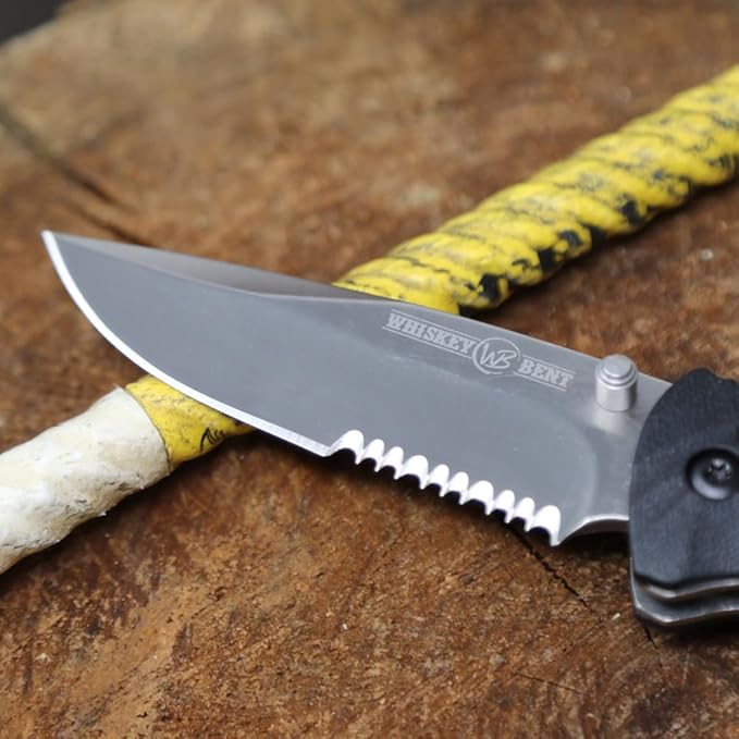 WHISKEY BENT HAT CO. Catch Pin Lock Folding Pocket Knife w/Clip Drop Point Blade Thumbstud Opening 440C Stainless Steel (Raven - Serrated, 3.75" - Closed Length)