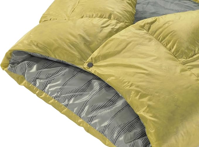 Therm-a-Rest Corus 32F/0C Down Backpacking and Camping Quilt, Regular