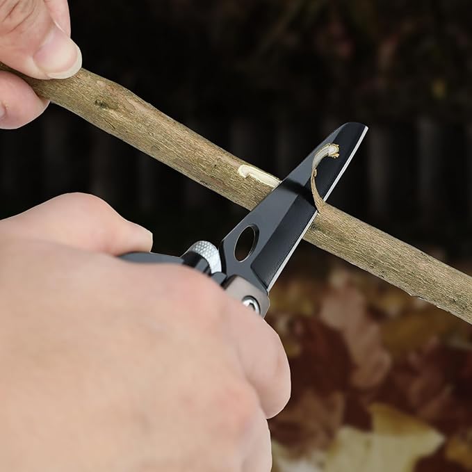 Multitool Carabiner with Knife : EDC Carabiners Keychain,LED Flashlight,Glass Breaker and Bottle Opener,Tactical Carabiner Multi-Tools and Outdoor Survival Gear for men