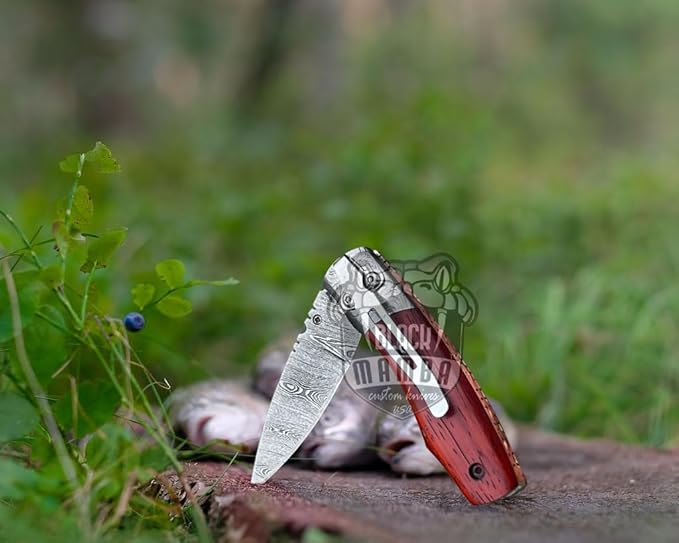 BMK-406 Taipan 4 Long 3 Blade 5 Ounce Damascus Pocket Clip Knives Handmade Damascus Pocket Folding Knife With Leather Cover Hand Made Word Class Knives