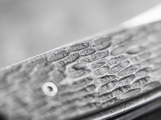 Boker Plus Urban Trapper Jigged Titanium - flipper pocket knife with titanium handle scales - folding knife with VG-10 blade - small knife with clip