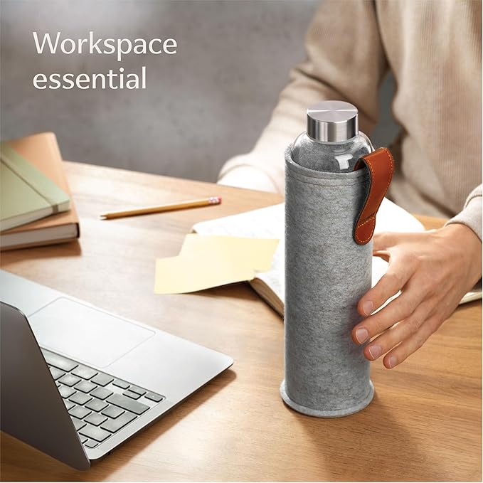 Glass Water Bottle 25oz with Felt Sleeve - Borosilicate Glass - Leakproof Lid - BPA Free - Glass Bottles for Beverage and Juicing (Classic Gray)