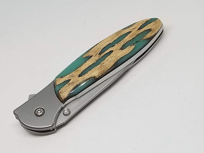 Cholla Wood Cactus Aquamarine colored on Leek 1660 Plain Blade