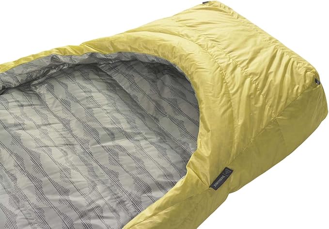 Therm-a-Rest Corus 32F/0C Down Backpacking and Camping Quilt, Regular