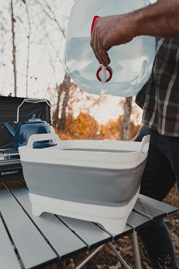 Stansport 5 Gallon Dispensing Water Carrier (295)