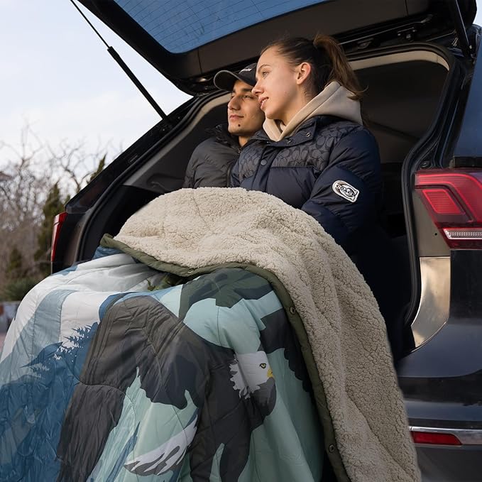 Outdoor Camping Blanket - Puffy Ultralight Packable Blankets for Sleeping, Camp, Travel, Hiking, Stadium, Sherpa Fleece Warm Puffer Portable Camping Quilt, DWR,Machine Washable,56"x 78"