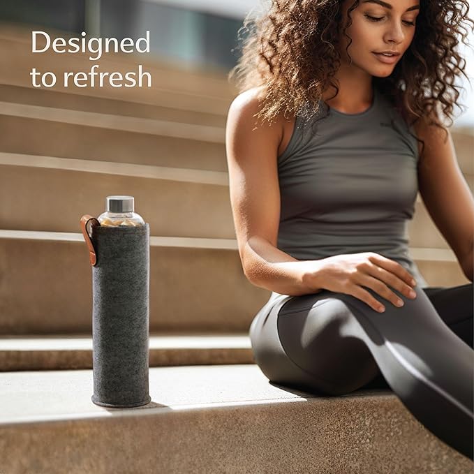 Glass Water Bottle 25oz with Felt Sleeve - Dishwasher Safe - Leakproof Lid - BPA Free - Glass Bottles for Carbonated Beverage & Juicing (Anthracite)