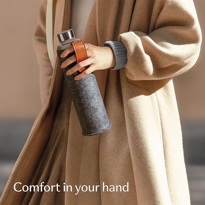 Glass Water Bottle 25oz with Felt Sleeve - Dishwasher Safe - Leakproof Lid - BPA Free - Glass Bottles for Carbonated Beverage & Juicing (Anthracite)
