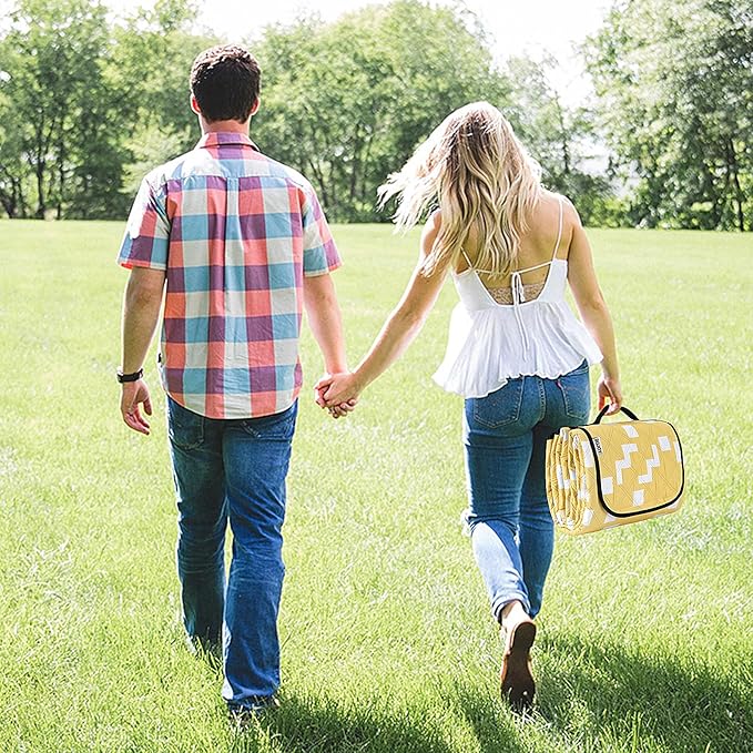 Waterproof Sandproof Travel Blanket, Large Yellow Picnic Mat for 2-4 Adults, Lightweight Beach Blankets with Carry Strap, Foldable Outdoor Blankets for Camping, Grass, Park