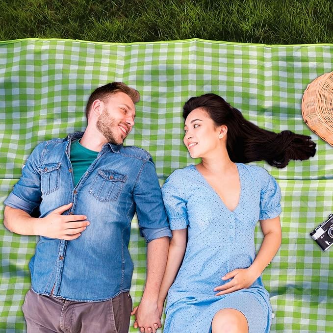 YU FENG Green Picnic Blanket Gingham Foldable Camping Blankets Waterproof Sandproof Outdoor Beach Mat Lightweight Handbag Spring Summer (60x80 inch)