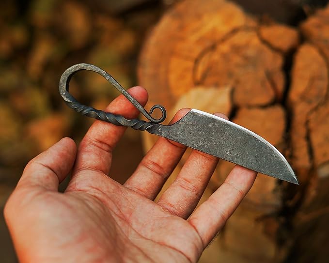Handmade Viking knife - Hand Forged Celtic Pocket Knife - EDC Full Tang Predator Hunter Camping Knife - Hardened Blade Vintage Art Collection - Carbon Steel Necklace Knife with Sheath