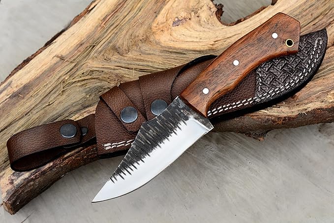 Horizontal Carry Knife, Handmade Full Tang Bushcraft Knife with Comfortable Grip, Hunting Knife with Leather Sheath, Stainless Steel Fixed Blade Knife for Men