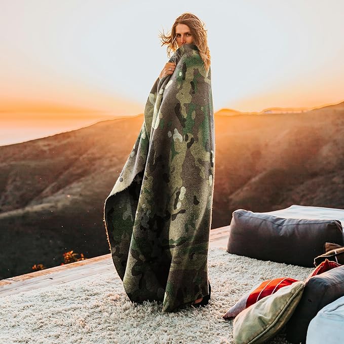 Camo Throw Blanket for Couch Sofa Soft Cozy Blankets Fleece Warm Lightweight Bedding Blanket for Living Room Travel