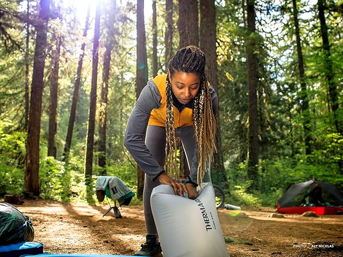 Therm-a-Rest NeoAir Venture Camping and Backpacking Sleeping Pad