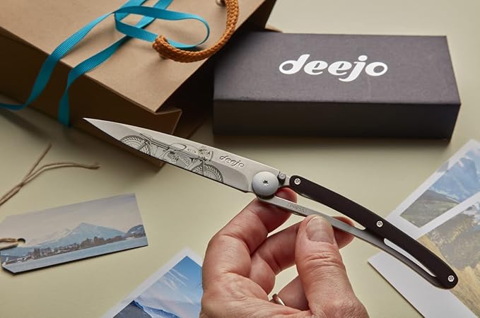 deejo - Ultra-light folding pocket knife with belt clip - 1.3 OZ Ebony version - Thin and sharp blade - Café Racer pattern - Stainless steel - Elegant and modern design