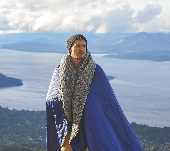 Sherpa Waterproof Outdoor Blanket. Large Sherpa Stadium & Camping Blankets for Cold Weather. Perfect for Picnic, Concerts, Grass, Car, Boat. Windproof, Extra Warm, Machine Washable.