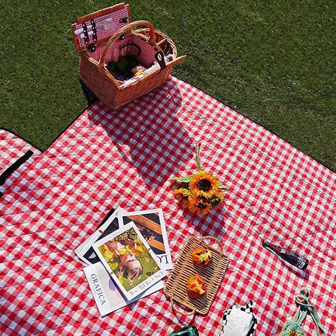 K Y KANGYUN XXL Large Beach Blanket (80 "x 79") Picnic Blankets fit 4-7 Adults, Waterproof Sandproof Beach Picnic Mat Foldable Rug with Family Outdoor Blanket for Camping Park Travel (Red Check)