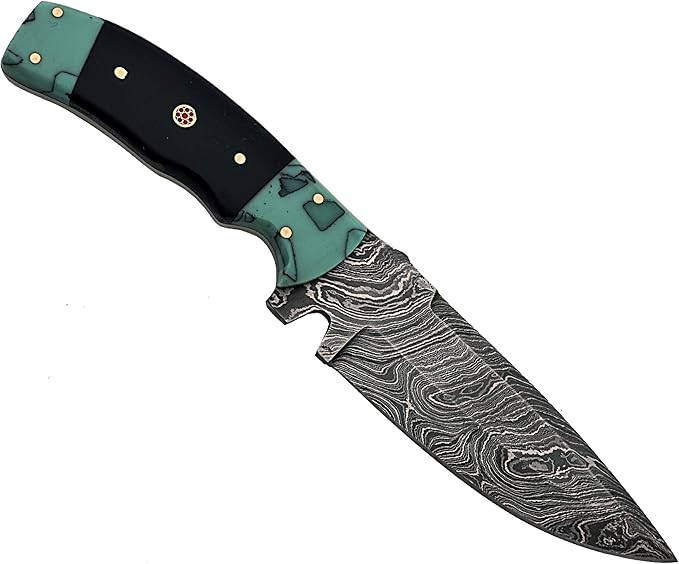 9" Beautiful Damascus Steel Knife made of Damascus Steel and forge pattern blade with an amazing wood 4.25” handle – An amazing Hunting & Skinner Knife with a beautiful Sheath
