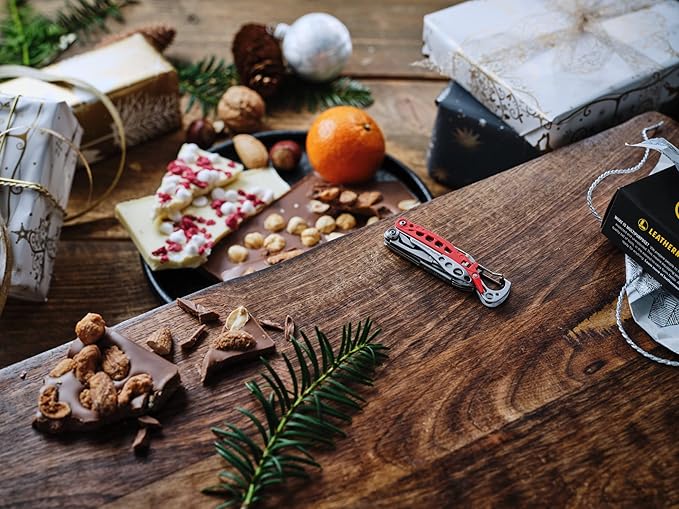 LEATHERMAN, Style PS Keychain Multitool with Spring-Action Scissors and Grooming Tools, Built in the USA, Black