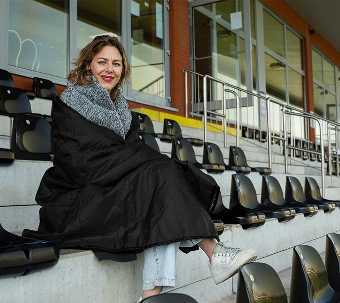 Sherpa Waterproof Outdoor Blanket. Large Sherpa Stadium & Camping Blankets for Cold Weather. Perfect for Picnic, Concerts, Grass, Car, Boat. Windproof, Extra Warm, Machine Washable.