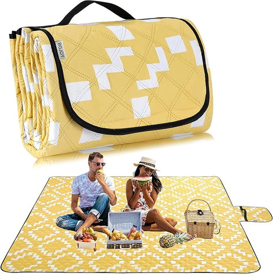 Waterproof Sandproof Travel Blanket, Large Yellow Picnic Mat for 2-4 Adults, Lightweight Beach Blankets with Carry Strap, Foldable Outdoor Blankets for Camping, Grass, Park