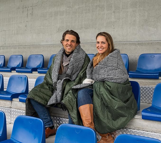 Sherpa Waterproof Outdoor Blanket. Large Sherpa Stadium & Camping Blankets for Cold Weather. Perfect for Picnic, Concerts, Grass, Car, Boat. Windproof, Extra Warm, Machine Washable.