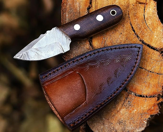 Handmade Damascus Hunting Knife - EDC Camping Knife - Fixed Blade Mini Pocket knife - Full Tang Bushcraft and Skinning Knife with Leather Sheath - Predator Hunter Viking Knife