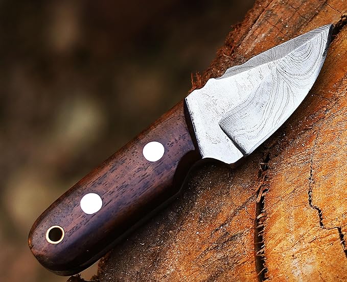 Handmade Damascus Hunting Knife - EDC Camping Knife - Fixed Blade Mini Pocket knife - Full Tang Bushcraft and Skinning Knife with Leather Sheath - Predator Hunter Viking Knife