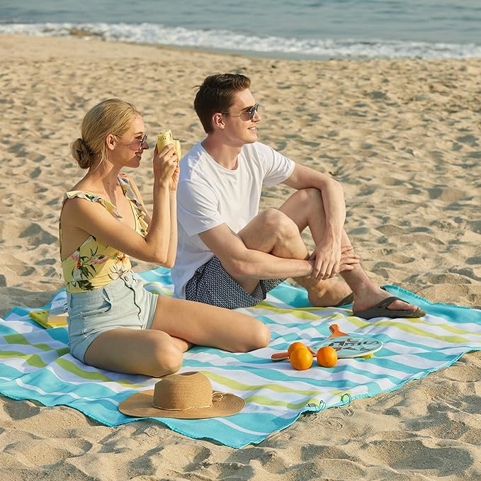 CGEAR Sandlite – Patented Sand-Free Beach Mat – Multi Use Outdoor Camping Mat, Picnic Blanket, Exercise Stretching Mat – Rollup Compact – Great for Families