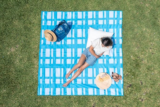 CGEAR Sandlite – Patented Sand-Free Beach Mat – Multi Use Outdoor Camping Mat, Picnic Blanket, Exercise Stretching Mat – Rollup Compact – Great for Families