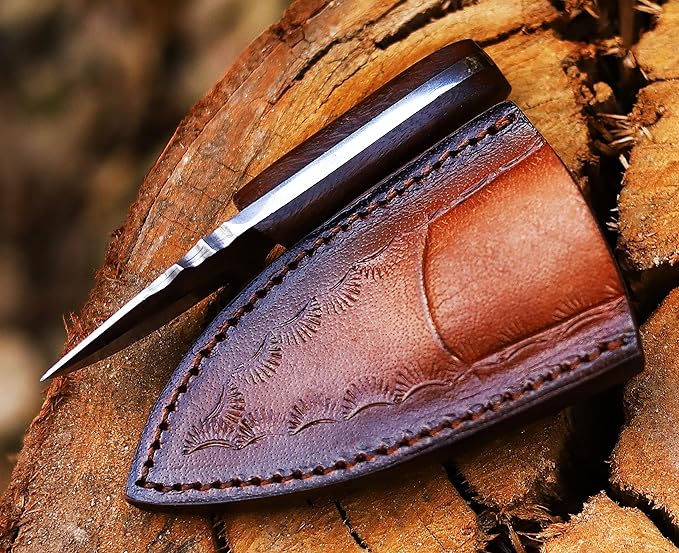Handmade Damascus Hunting Knife - EDC Camping Knife - Fixed Blade Mini Pocket knife - Full Tang Bushcraft and Skinning Knife with Leather Sheath - Predator Hunter Viking Knife