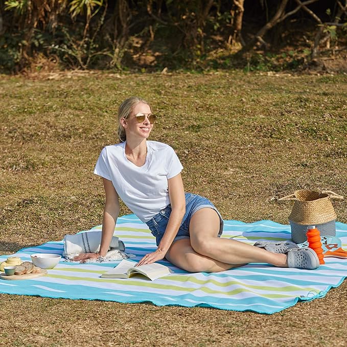 CGEAR Sandlite – Patented Sand-Free Beach Mat – Multi Use Outdoor Camping Mat, Picnic Blanket, Exercise Stretching Mat – Rollup Compact – Great for Families