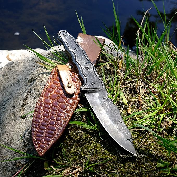 Toferner Hand Forged Knife Crocodile with Sheath, Vintage Knife for Antique Collection, Genuine Leather Case, Hardened Blade, Hand Made Craft, Gift Idea for Men
